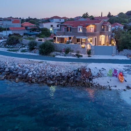 Villa Insula Ventum โตรกีร์ ภายนอก รูปภาพ