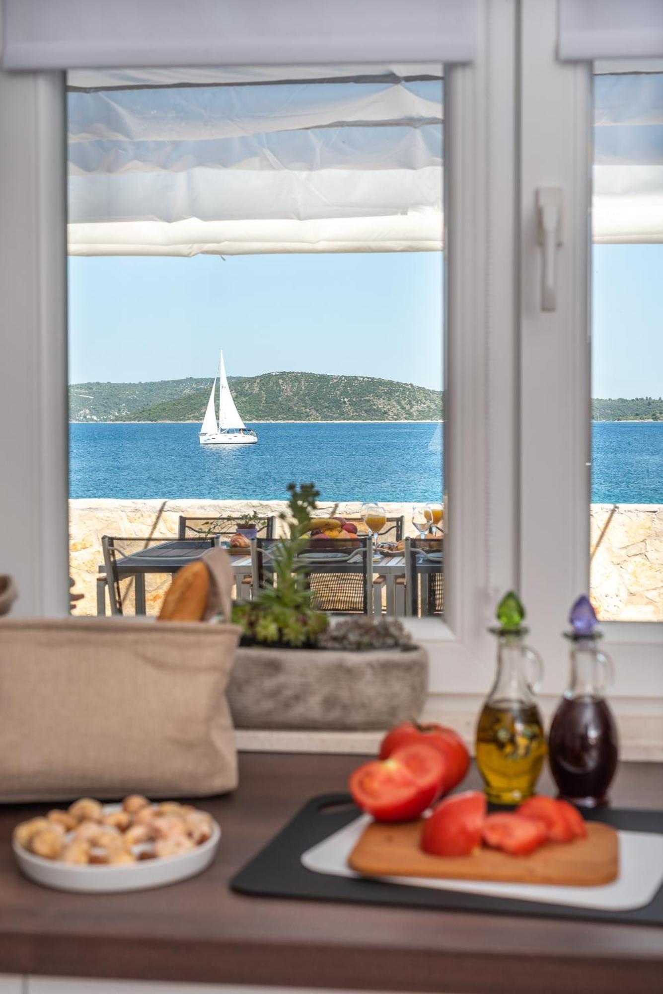 Villa Insula Ventum โตรกีร์ ภายนอก รูปภาพ